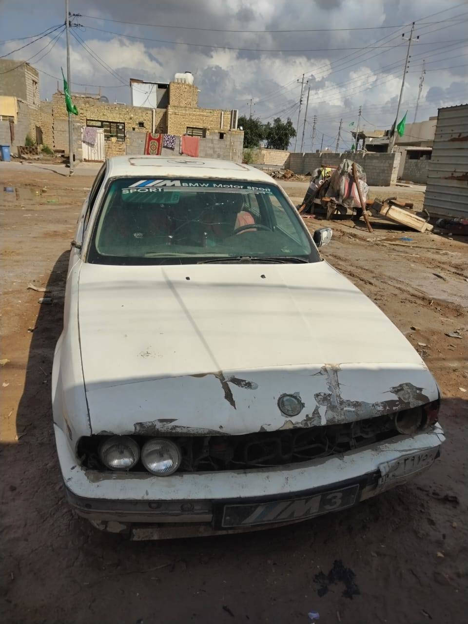 اخوان السلام عليكم جميعآ من رخصة الادمن بيئم   م ٩١  مكانها ميسان مركز
راعيها متفق وياه گبل يبصم ابغداد واتعهد بهاذا الشي
مكينه شغاله صدر وتايرات قبل لا اطبگها شادهن جديد
بيها عطل الگير بس يشهد الله ما اعرف بيه البگ يجي ونمره وحده تجي طبگتها  وما اخذتها لا كهربائي ولا فيتر
ابيع هل الموجود سعرها قفل من الاخير مال تصقيط الله وكيلكم  ١٨ ورقه قفل ***********
