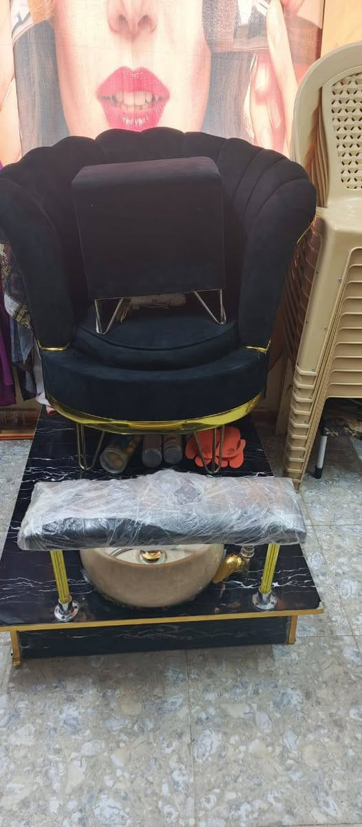 السلام عليكم 

مكلف بل نشر

 للبيع غراض صالون 

الغراض موجوده يم صالون ياسمين 

الاسعار أسفل صوره

واي استفسار اتصل على رقم ***********
