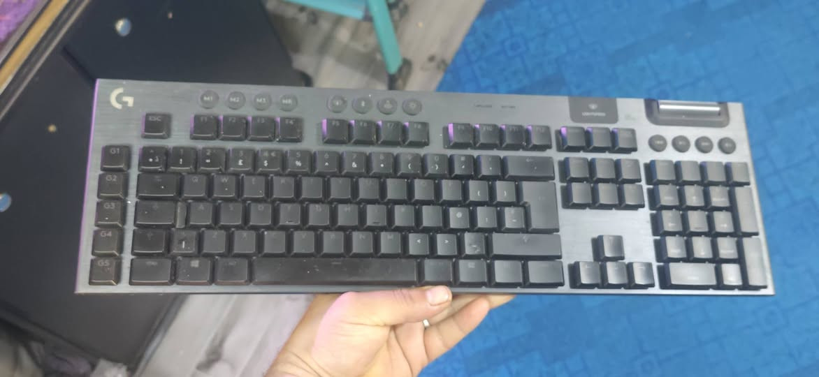 لوجتك g915 بدون دنكل 
بلوتوث شغال 
ب75 الف انكليزي 
ب85الف عربي انكيزي 
متوفر توصيل لجميع المحافظات


**إذا كنت صاحب هذا الإعلان وتريد حذفه لأي سبب، رجاءا أرسل رسالة إلى الدعم الفني**