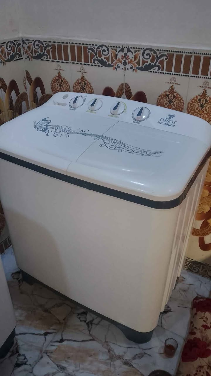 العنوان الحيانيه موسى الكاضم قرب حسينيه الحوراء رقم الهاتف ***********  بي واساب البصرة, العراق
