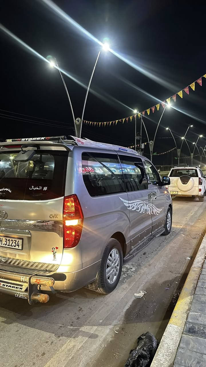 السلام عليكم 
ستاركس  مسكر 2012مرمزه 18سياره أصوليه شرط التحويل سياره بيها جاملغ صفحت العبري الأمامي مبدل او الخلفي بي صبغ من كوريه رقم إنكليزي  سنويه ال 36محرك سبلاين 12قبق اسود  قبل يومين شاده بضمان

مكلف بل نشر الي يريد يعرف بقيت التفاصيل هاذه رقم راعي السياره ***********
