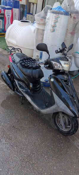 دراجة بريز بغبغاء للبيع نازلة رمبه قبل شهرين بلضبط دراجة نضيفه ممفتوح برغي بيها مكفوله كفاله عامه جيب فيتر وتعال افحص مكينة ناعمه نكره سلف السعر مليون و100 بيها مجال بسيط للتواصل ***********
