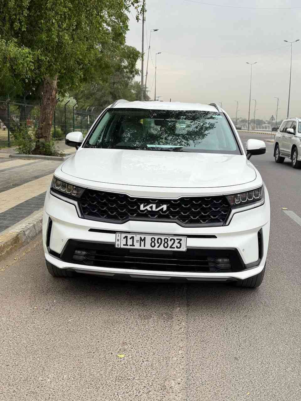 السلام عليكم للبيع فقط✅
سورنتو 2022 خليجي
 محرك 4 سلندر 2500 Mpi
7 راكب ورقم بغداد بأسمي 
مواصفات معروفه الستندر 
بصمة وتشغيل عن بعد
حساس امامي وخلفي 
صندوق كهرباء 
مري شفط 
المجموعه الدوليه العراقيه
كرسي السايق كهرباء 
ويل كب 5 حجم 19
تحكمات ستيرن وبصمات 2 موجوده وشاحن لاسلكي وكشنات مخمل 
و 4 وضعيات قياده وتبريد 3 قطع وانارة ابواب وكامرا خلفيه وشاشه تدعم Apple carplay
بيها رصعه بالصندوك ورصعة من الداخل بسبب سد الباب عالحزام والباقي مكفول لا بارد ولا صبغ والسونار موجود
ماشه 61 الف كيلو
عنواني بغداد الكرخ 
***********
