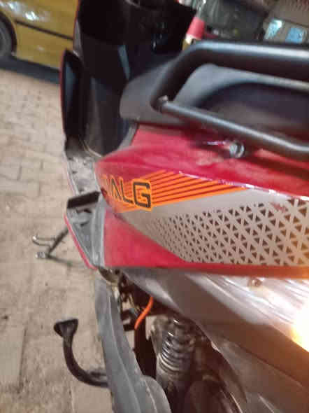 سلام عليكم
دراجه سكنس شحن 2025
اربع بطاريات كبار
نظام البك الرجوع إلى الخلف
نطام البارك
اربع نمر
بشهر العاشر طلعتها من المعرض وصلها موجود
دراجه ثكيله تحمل وزن 280 كيلو
بيها ضربه ب الحاضنه مثل مموضح بصوره
سعر 750 وبيها مجال للاتصال ***********
مكاني بغداد
