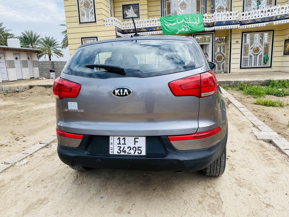 السلام عليكم  سبورتج 2016 وارد امريكي محرك وكير خير من الله تخم تاير صدر تبريد كله جديد سياره بيهه بنيد وجاملغ بس  بدون دواخل سياره بسمي ارقام إنكليزي 
 المكان بابل مشروع المسيب  السعر 128 وبيهه مجال لاستفسار ***********
