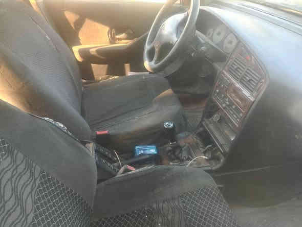 بيجو بارص موديل ٢٠١١ سيارة كير ومحرك وتبريد وكهربائيات وصدر وتخم تاير  كلة ممتاز بس ينرادله تعديلات بالبدي  بيه بنيد طار اثناء مشي السيارة  وكسر الجامة الامامية وبدلته ابجامة جديدة رقم انكليزي بغداد سنوية باسمي لغاية ٣٠٢٨ سعره ٣٠ ورقة وبيه مجال  *********** هذا رقمي
