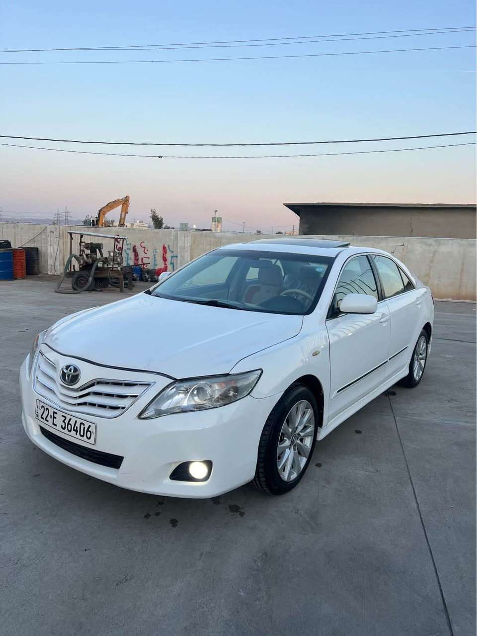 توێتا کامری خەلیجی ٢٠٠٩ Glx فول مواسەفات رەقەم و سەنوی تازە گێڕ مەکینە بەشەرت پێش و پشت چرکەی تیا نییە یەک پەلە بۆیاغ بێ ناو گردن 
***********
*********** أربيل, العراق
