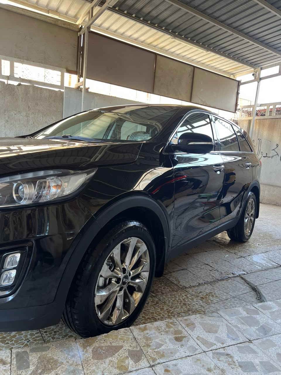 سلام عليكم كيه سورنتو مديل 18 وراد امريكي سياره كفاله عده خشم البنيدً وبارد بل مدكر وموجود صور الحادث محرك ٤ اسلندر سياره حداده تبريد تدفه كامله من جيمع نواحي رقم بصره تحويل ثاني يوم سعر 165وبيه مجال  مكانه بصره للاستفسار اتصل وبيك خير وتدلل ***********
