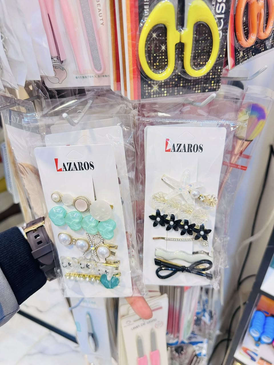 ///—- قسم الكوزمتك //__
من داخل معرض أوسكار 
—- اكسسوارات 
__ ألبسة 
__ مكياج 
_ عطور 
🫶🫶🫶🫶🫶🫶🫶🫶🫶
📍📍خانقين // شارع الكورنيش 📍📍
☎️☎️*********** ☎️☎️واتساب 
🫶🫶🫶🫶🫶🫶🫶🫶🫶🫶🫶🫶🫶
