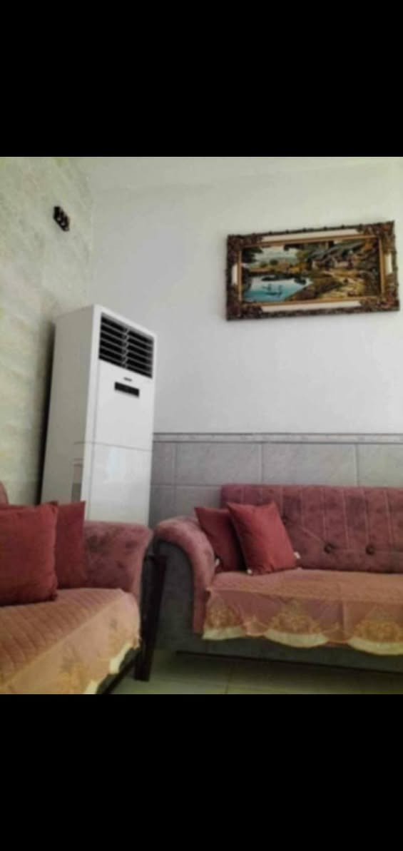 سلام عليكم بيت للبيع بناء حديث درجه اولى مكانه زين القوس الاولى بضهر  محطت الكهرباء قرب المدرسةالصينيه يباع مبادره او نقذ ***********
***********
