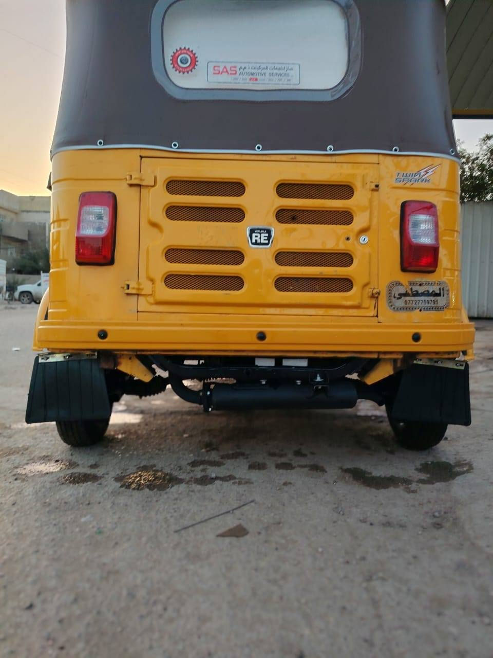 السلام عليكم موديل ١٩ كفالة رقم وسنوية  نازلة بال٢٠
التكتك احلة من الصور محرك مجفت بعدة بدهن السحك قبل اسبوعين بوشة وبستم
التكتك معمر بس دوس كلش نضيفة لاضربة ولاصبغ ولا معجون فقط بارد بالغد
مكانهه الشعب خلف مستشفى الزهراء الاهلي
السعر ٦.٥٠٠ / ستة مليون و٥٠٠ الف وبيهه حق الجية
***********
