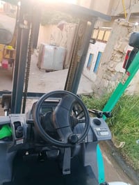 رافعة شوكية • موديل ٢٠١١