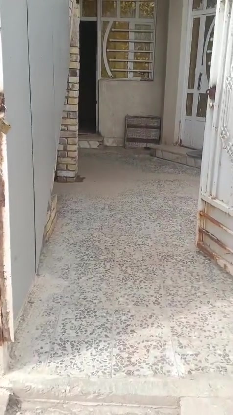 بيت للايجار حي الحرية دور النفط
سعر الايجار ٣٠٠

***********
