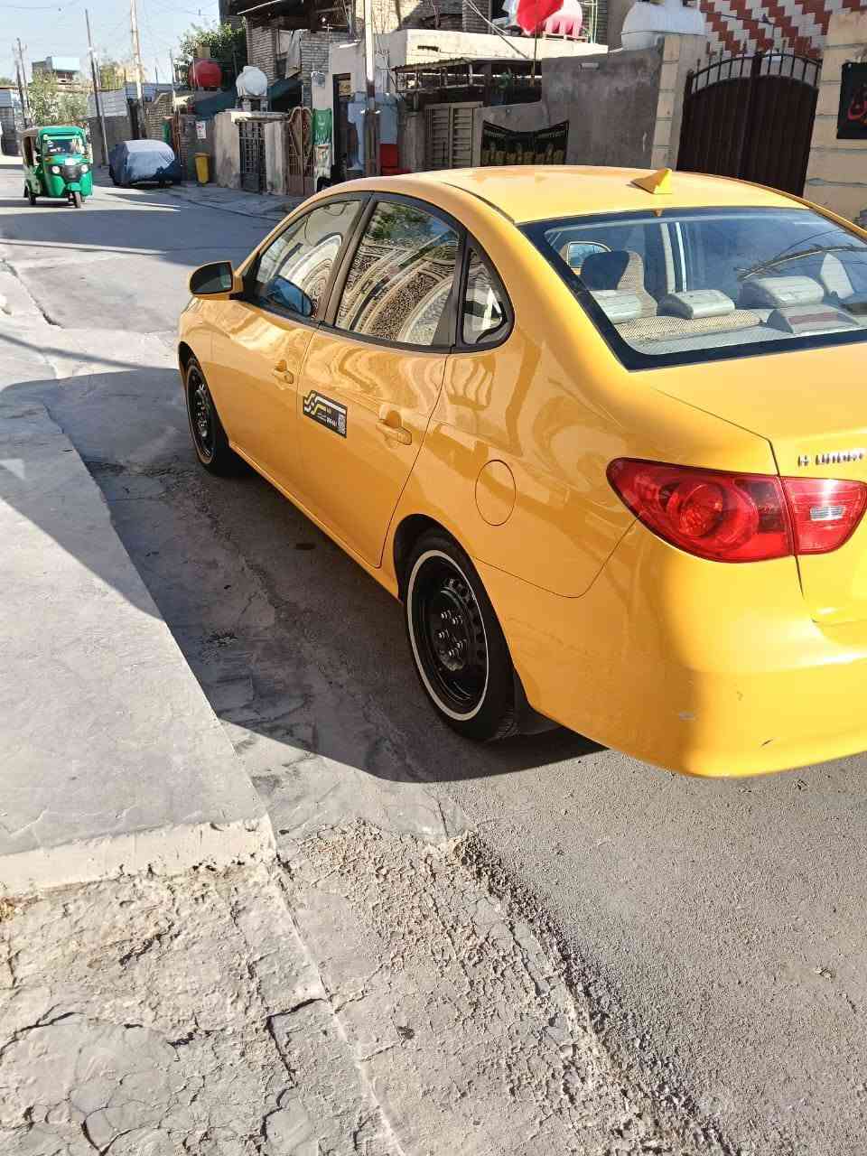 السلام عليكم النتر للبيع موديل ٢٠١٠ السيارة مكينة كير اكسل مكفولات تخم تاير رقم بغداد تبريد ثلج السيارة بسمي للاستفسار على الرقم *********** مكاني بغداد مدينة الصدر السعر 100 وبيها مجال.السيارة  وارد امريكي حادث بنيد 
امبدل بدون دواخل باقي السيارة ليبل واحد
