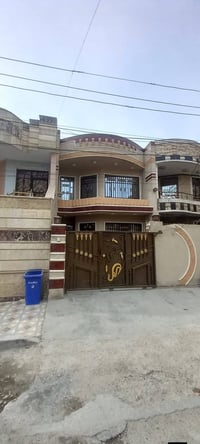 للبيع دار سكن في السيدية نظيف جدا خلف مطعم اكيل الجبال..  مكتب المجد ل...