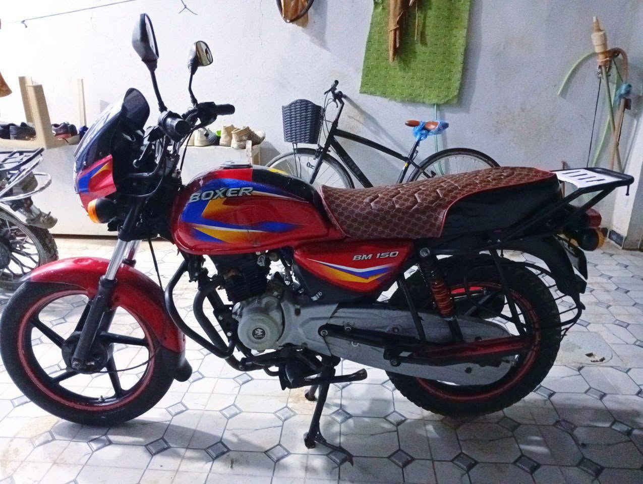 بوكسر مديل 2022 اوراق استنساخ
الدراجة خير من الله 
السعر 850 وبيهة مجال 
موجود خاص او اتصل على الرقم ***********
