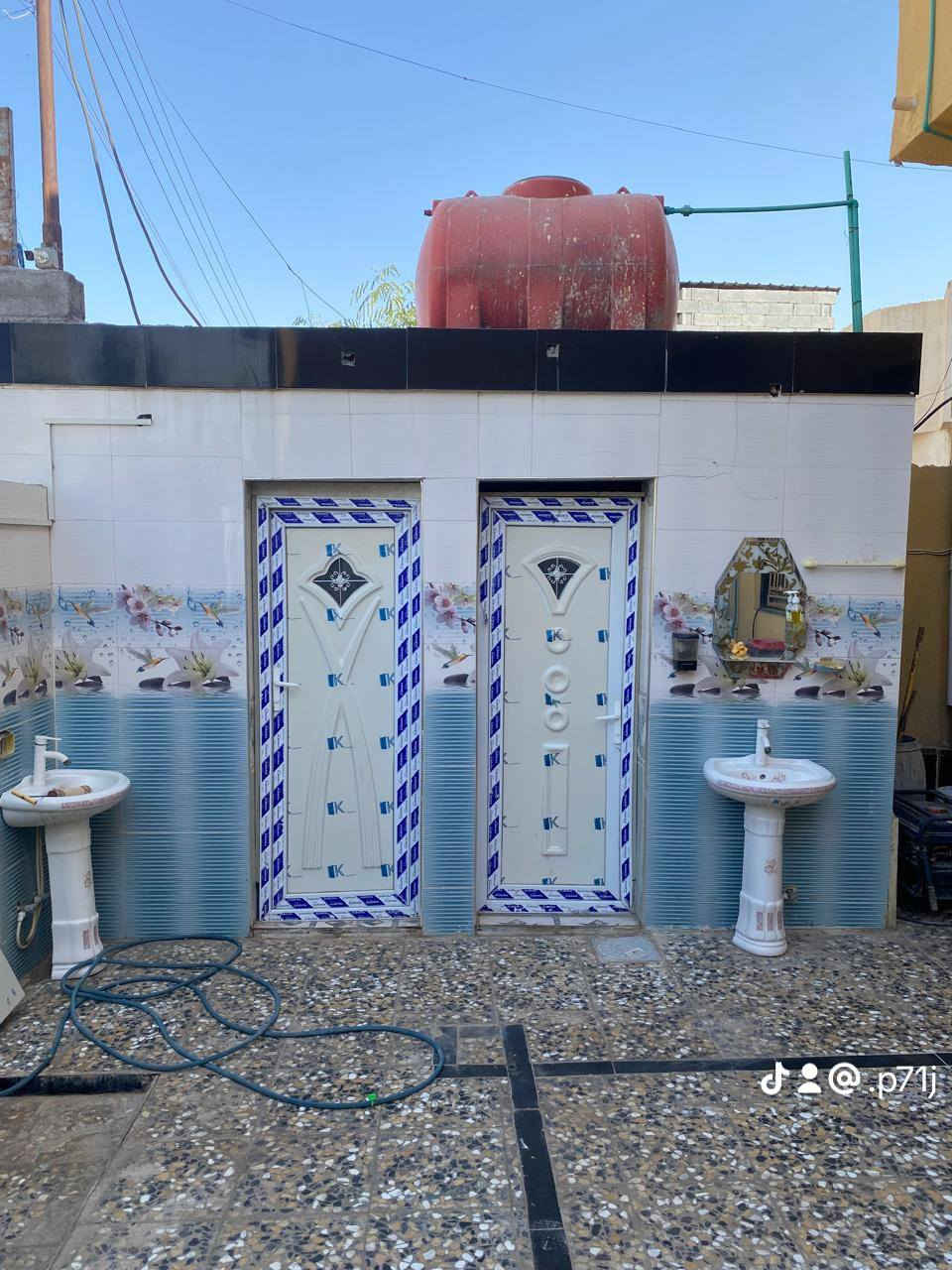 بيت للبيع في شط العرب الجزيرة
الفيروزيه شارع ١٦ 
طابو صرف زراعي المالك موجود 
المساحه ٢٧٥ على شارعين فرعيات
الطابق الأول غرفه وهول ومطبخ وصحيات 
الطابق الثاني ثلاث غرف وهول وصحيات 
ديوان او حسينية  مع طارمه ومخزن وصحيات خارجيه  بناء حديث 
السعر ١٨٠ مليون وبيه مجال ***********
