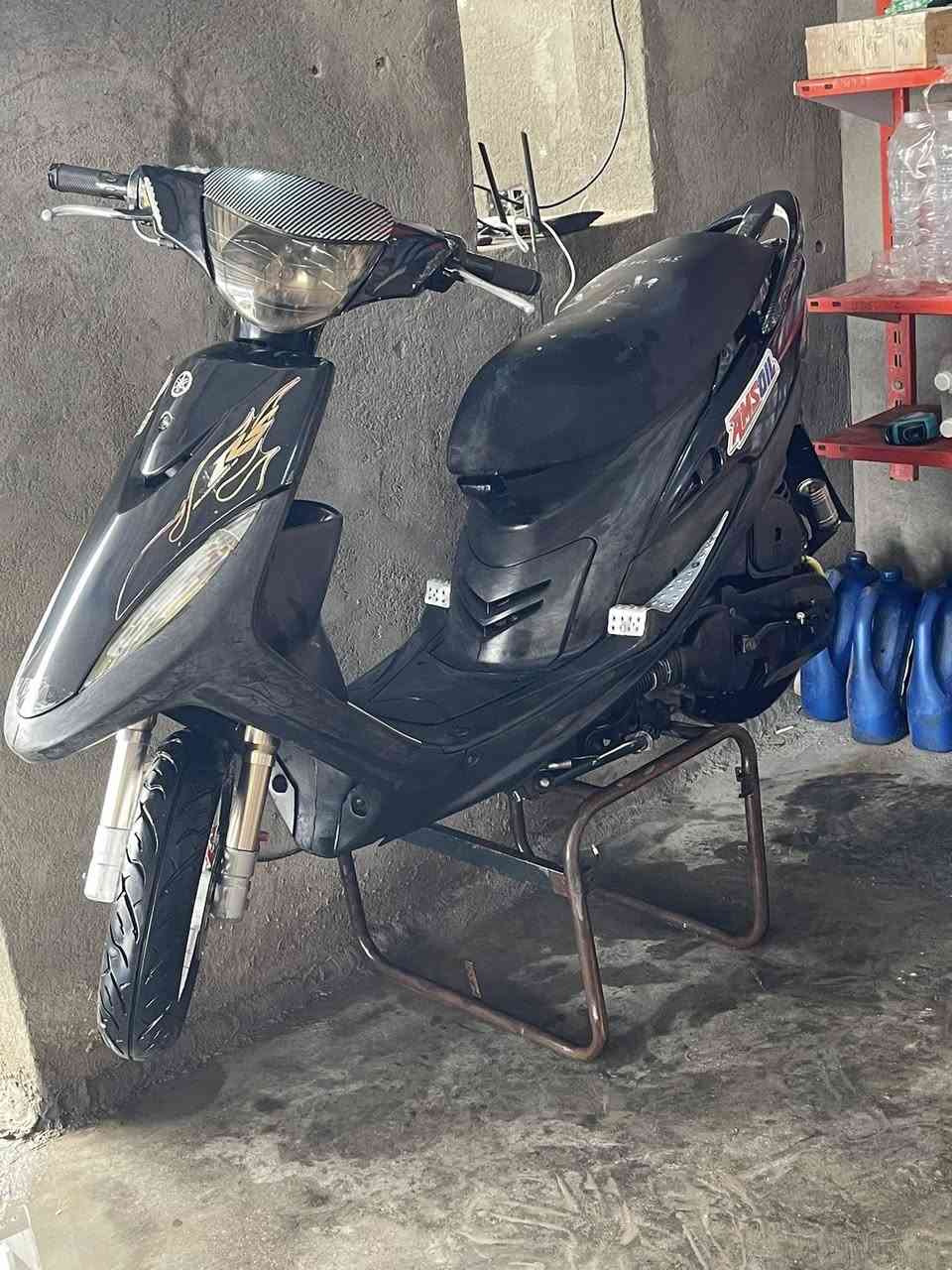 سلام عليكم دراجة ماكس بلادية ما مفتوحة رمبة ومتروكة شغالة سلف هندر نكرة***********
