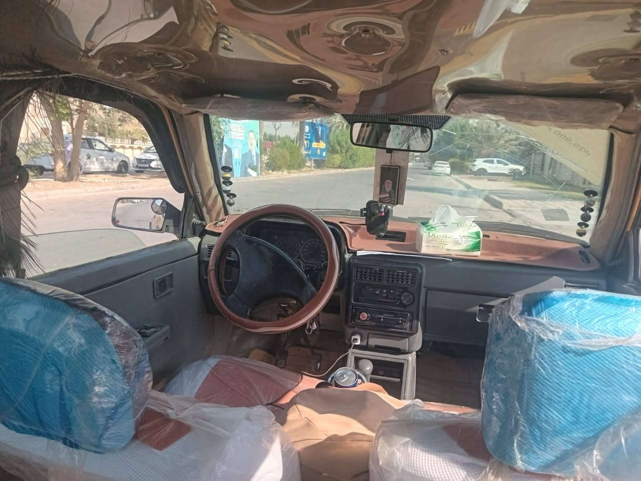 السلام عليكم سايبا موديل 11 رقم بغداد مصفره هيئـه وغرامات كير مكينه مكفولات بيها سياره نضيفه مال جناي السعر 24 وببها مجال بسيط رقم *********** بي وتساب👍🏻
