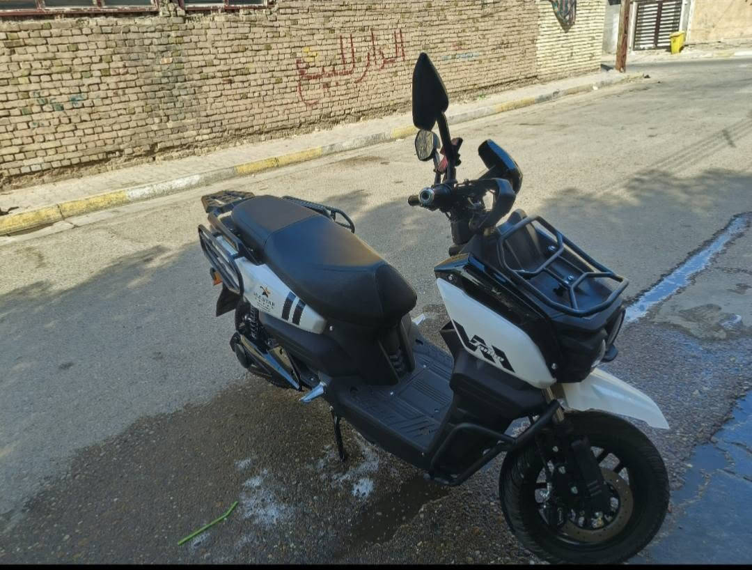 السلام عليكم...دراجه اباتشي(TANK SAQR)  جبلي...السرعه _120 ...حجم الملف _3000S_ عدد البطاريات.._6_..._ نوع البطاريه (كرافين ) موديل 2024._96_ فولت ..._35_ امبير...دراجه جديده وضع وكاله ...سويجين..بصمتين..._بلوتوث_ مخرج _USP_ ...نظام _APS_ أمامي...شاحنه اصليه تدعم الشحن السريع والأيقاف الذاتي عند امتلاء البطاريات....
السعر (مليون و150) قفل ...مكاني بغداد جسر ديالى ***********_..واتساب موجود......
السلام عليكم...دراجه اباتشي(TANK SAQR)  جبلي...السرعه _120 ...حجم الملف _3000S_ عدد البطاريات.._6_..._ نوع البطاريه (كرافين ) موديل 2024._96_ فولت ..._35_ امبير...دراجه جديده وضع وكاله ...سويجين..بصمتين..._بلوتوث_ مخرج _USP_ ...نظام _APS_ أمامي...شاحنه اصليه تدعم الشحن السريع والأيقاف الذاتي عند امتلاء البطاريات....
