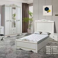 غرفه شبابي • ٣/٤/٦ باب • ميز تواليت