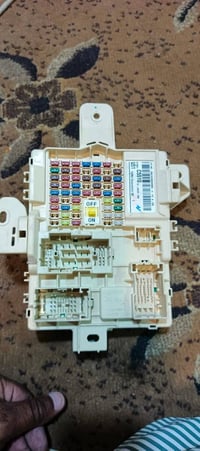 قاعده فيوزات كيا سرانتو ١٦,١٧ الاتصال 07801220889