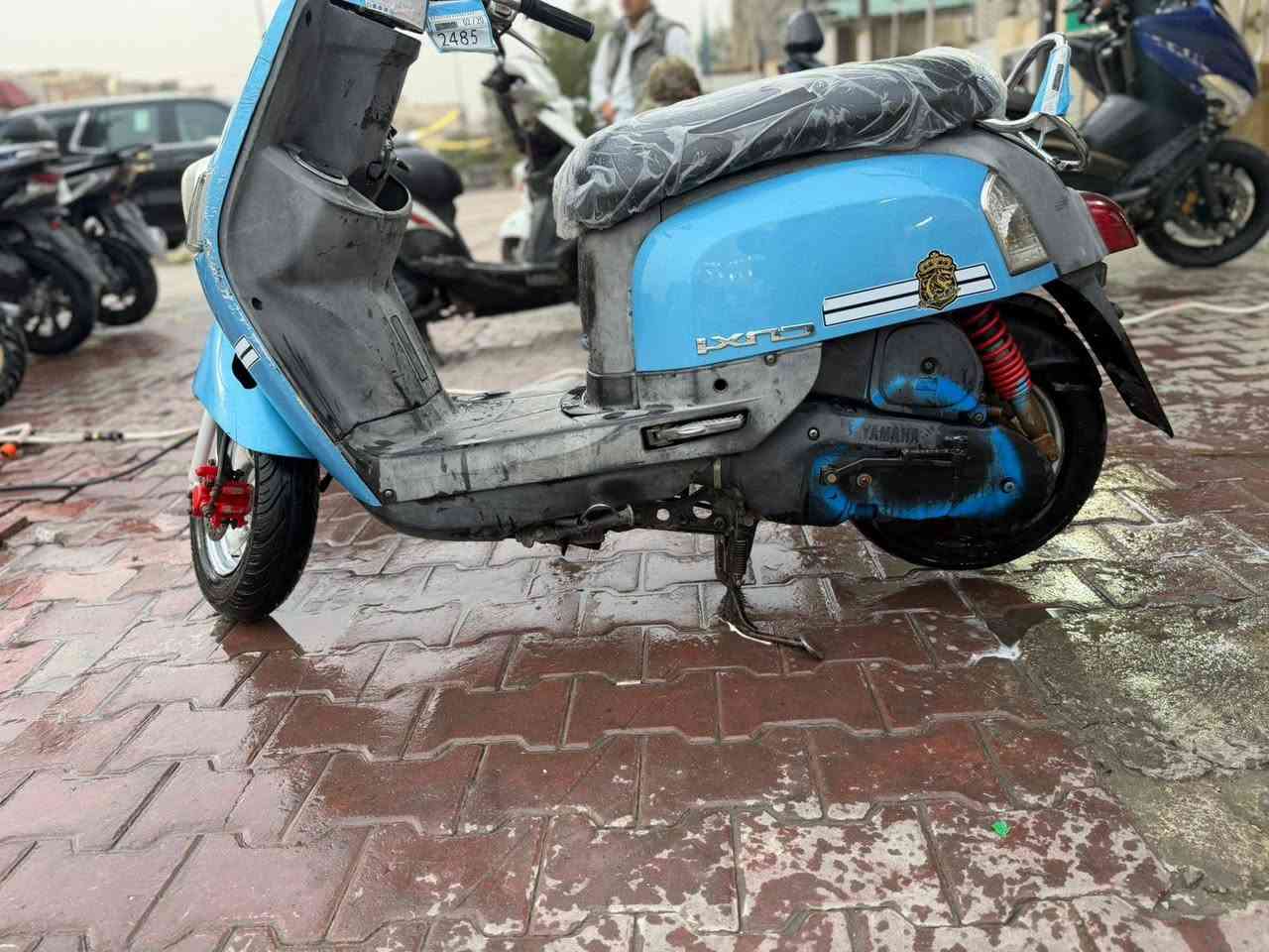 سلام عليكم ماكس بوليس دراجه مكفوله 
مابيه اي نقص ختم واحد سواد وكفر وكشن ومكينه 
دراجه بلاديه مال جناي مابيه نقص بس دشبول شاشه كافيه لباقي كله مكفول مكاني بغداد الشعب مكلف بل نشر 
***********
