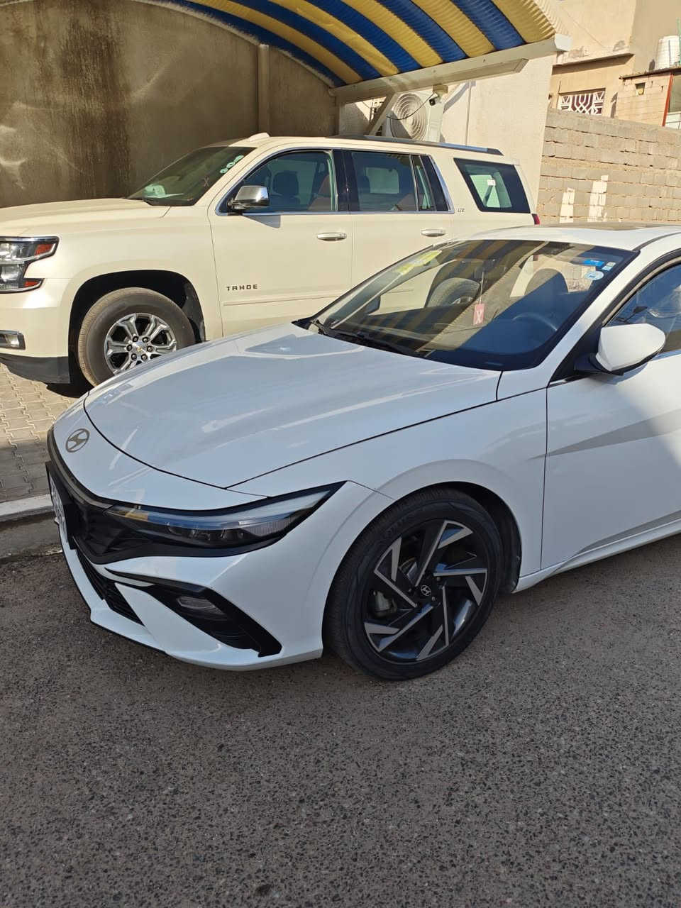 السلام عليكم هونداي النترا تجميع صيني
2024 سياره جديده ماخذها زيرو 
ماشيه 13500 كيلو رقم اربيل فول مواصفات
السعر 145 وبي مجال بسيط 
***********
