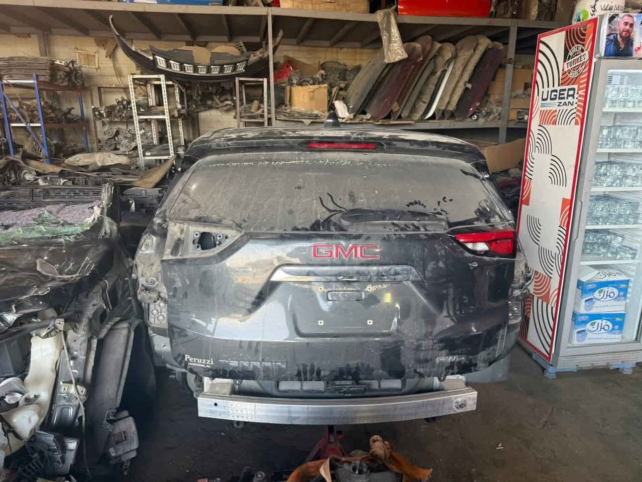 ⚫️💯⚪️
اهلا بكم في مجمع الامريكي 🚘🏎🚙🚗
يتوفر مواد 
تفصيخ وتجاري 

اغراض … جمسي تيران من 2018 الى 2023 
محركات 1500 ومحرك 2000 
وكيرات 
يتوفر مشط 
صدر امامي.دبلات شمعات طبلات 
ابواب جنطه 
صدر امامي خلفي 

🚚
يوجد خدمة توصيل داخل بغداد و المحافظات كافة .
 ***********☎️☎️☎️☎️☎️☎️☎️☎️☎️☎️
للاستفسار الاتصال على رقم الهاتف ***********🥰

عنوان بغداد شارع مطار المثنى مجمع الامريكي 
بعد جسر شالجيه جديد 

قرب حلويات الخاصكي او شركه كيا دوليه 
يفتح المجمع الساعة 8 صباحا ولغاية الساعة 5 مساءا
نتشرف بالجميع …….. اهلا وسهلا. بكم
