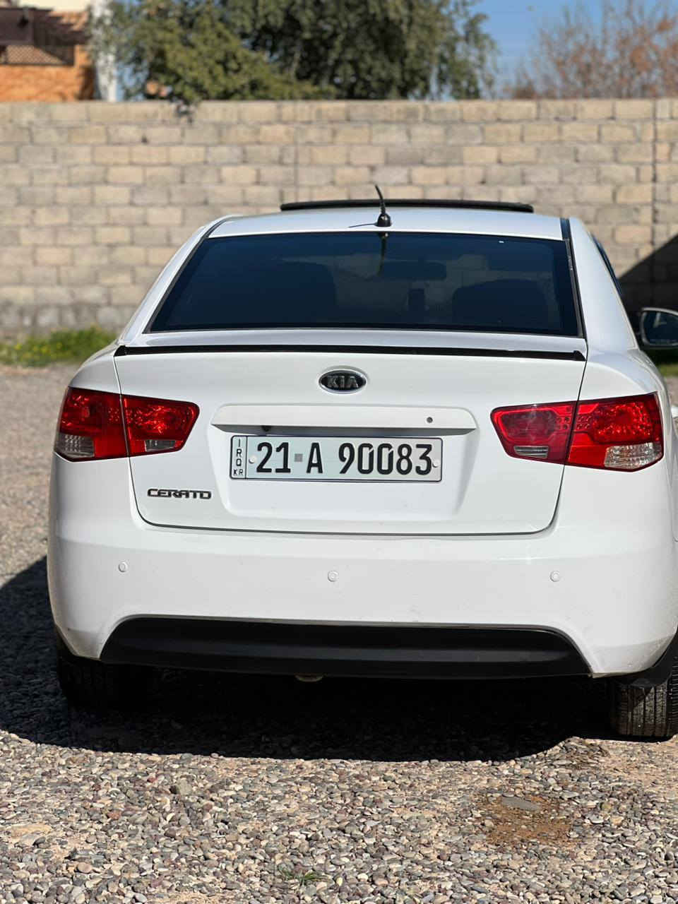 السلام عليكم سيراتو موديل 2011
رقم سليمانيه شرط التحويل 

كير محرك شرط ماشيه 190 محرك ما مفتوح 

_________________________________

مواصفات 1/1 ما عده بصمه 

فتحه سقف 

تحكمات ستير 

5 ويل كب 

اشاير مري 

بلاجكتورات 

كير 6 نمر 

___________

السياره بدون صبغ 

مكانين بارد 

شرط باقي السياره كفاله .

_______________________

مكان السياره القياره قريه الحاج علي 

للستفسار الاتصال على الرقم 
***********

-___________

سعر مناسب 

جدآ اتصل وتدلل
