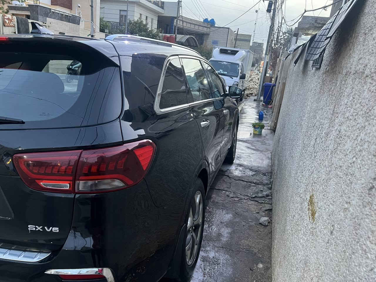 السلام عليكم
سورنتو ٢٠١٩ سياره وارد امريكي 

حادث موضح بل صور سياره فول مواصفات ١/١ خنك للاخير 

سياره ماشيه ٣٥ ميل 

سعر ٢٦٠ وبيه مجال قليل 

مكان بغداد البلديات 

الهاتف ***********
