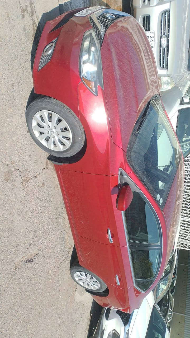 📍نيسان سنترا  2017 SV فول للبيع
↖️المواصفات
🔶لون ماروني
🔶بصمة
🔶تبريد تدفئة كشنات هيتر
🔶كير ومحرك شرط
🔶ماشية 70
🔶كوبون بانزين
🔶السيارة مبدل بوند شركة اصلي فقط
🔶السيارة احلى من الصور
🔶طخم تاير جديد 
🔴السعر:  120 وبيها مجال

📍العنوان:- الموصل + كلك خابات

للاستفسار:-
***********
***********
***********
