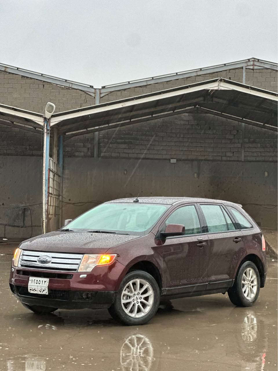 لە هەولێرم سحری ( ٨٦ وەرەقە )
***********
واتسئاپی لەسەرە

فۆرد ئیدج مۆدیل ٢٠١٠ مواسەفات SEL 
مەکینەی نەکرایتەوە

بێ بۆیاخ یەک پەلەی بجوکی هەیە

گێر و مەکینە و تەبرید بەشەرت
تەبرید لەگەل سویچ
سەیارەکە لەسەردەقی بیلادی ماوە
سەیارەکە بێ مەسرەفە و هەموو گیانی بەشەرتە
٤ تایە و ویلی خاوێنی لەسەرە

مواسەفات SEL

سحری ٨٦ وەرەقە ومەجالێکی زۆر کەم *********** أربيل, العراق
