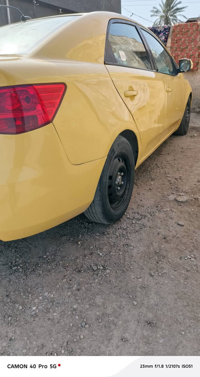 السلام عليكم  كيا فورتي موديل 2013 للبيع رقم بغداد مشروع وطني باسمي حادثه جاملغ الامامي جهة سايق مبدل  تبريد ثلج مكينه 2000 تخم تاير مكينه لا تنقيص ولا تبخير كهربائيات كله شغاله  سياره جاهز كبل الشارع ‏‪ الاتصال رقمي ‏‪***********‬‏
