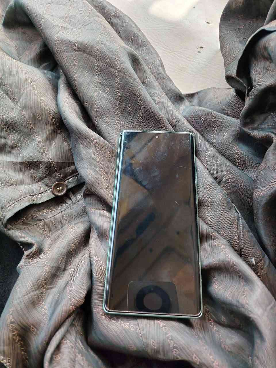 السلام عليكم جهاز انفنكس هوت50برو مستخدم ذاكره256 ويا كارتونه وشاحنه رايده 190


**إذا كنت صاحب هذا الإعلان وتريد حذفه لأي سبب، رجاءا أرسل رسالة إلى الدعم الفني**