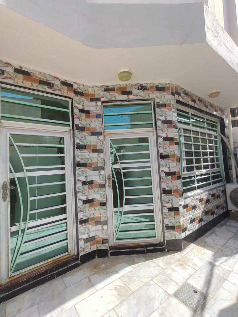 تحية طيبه لصاحب الكروب والمتابعين.
دار نضيف جدا للبيع طريق السده القديم شارع عامر نجم المساحه ١٠٠ م
مكونات الدار
الطابق الأول استقبال مطبخ مفتوح ع صاله مع غرفة نوم كبيره وحمامات عدد 2 منور
الطابق الثاني غرفه كبيره 7×4 مع صاله صغيره
السعر ٦٨ بي مجال
***********
