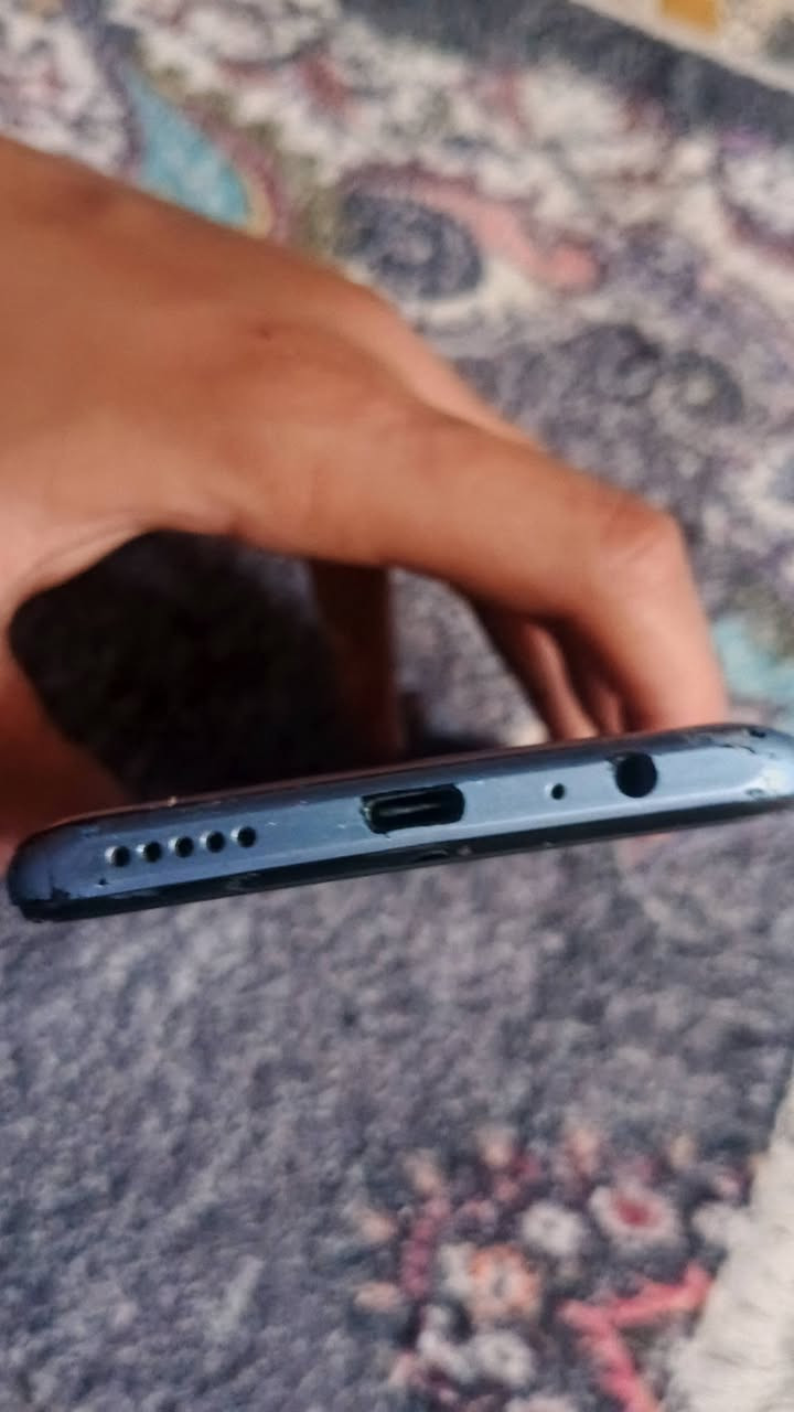 هونر x10lite ذاكرة 128 جهاز مثل ما موضح بالصورة كلشي شغال السعر 60الف ،***********
