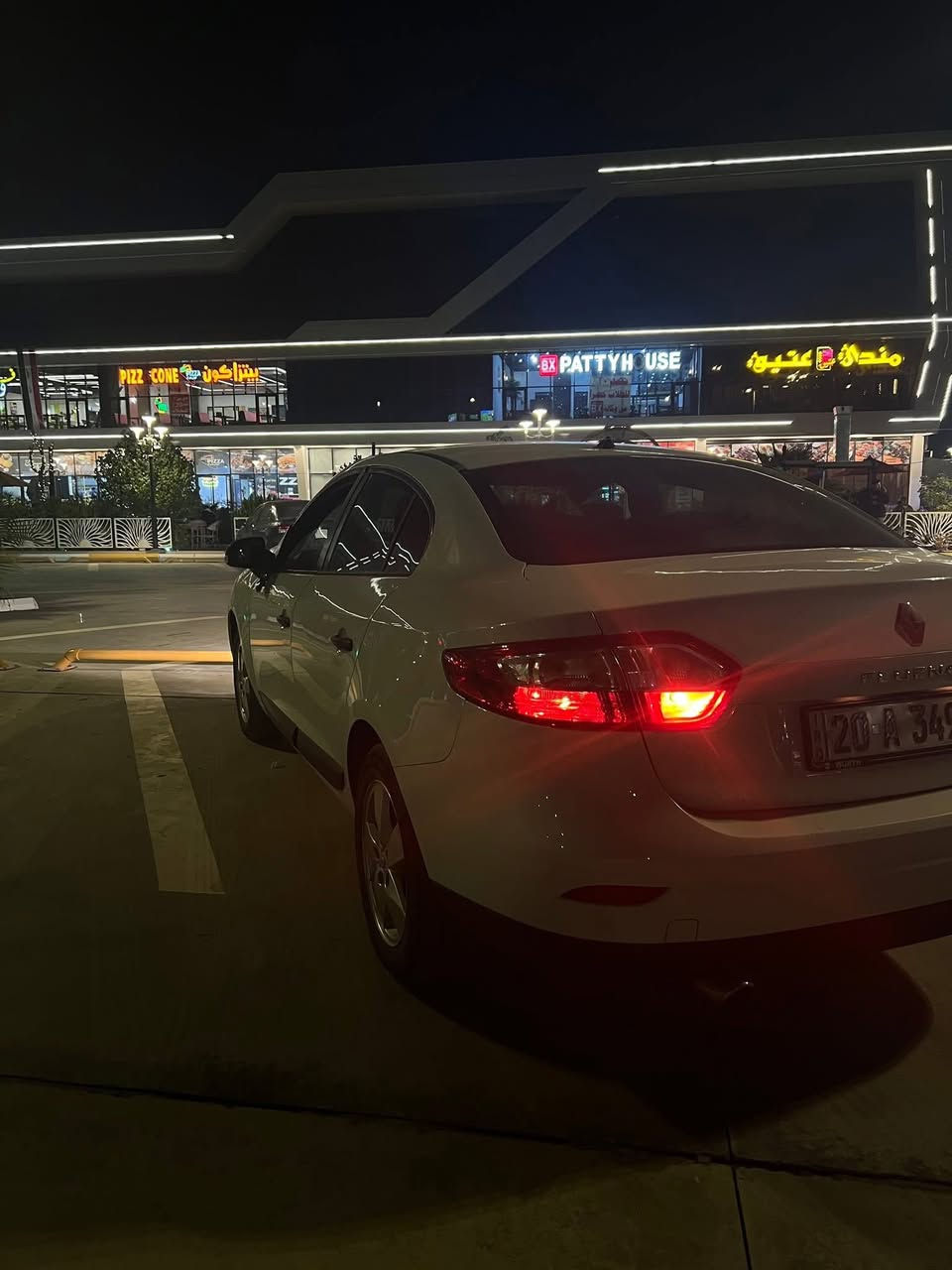 رينو فلوانس 2013 فرنسي اصل
محرك قبق اصفر المرغوب 
مكفوله من الصبغ والتبديل والسياره كامله مابيهه اي نقص سنتر لوك تدفئه وتبريد وتايرات جدد ويل كب 
باسمي 
السعر 75 ورقه وبيه مجال 
المكان ديالى بعقوبه 
***********
