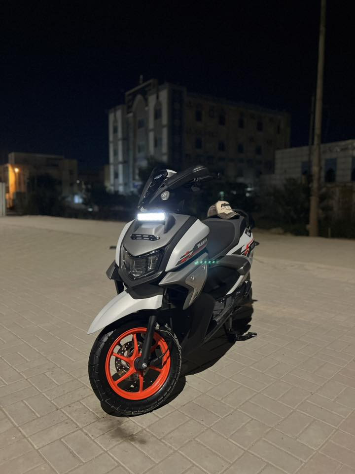 السلام عليكم ZR موديل 25 ماشيه 1000 جديده 
مناسبه شراي اتصل 
***********
