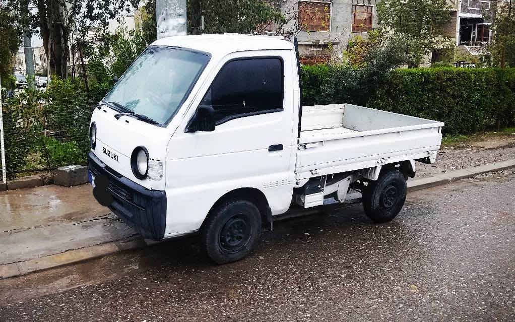 عارەب عوسمان 24 وەرەقە
سازوکی یابانی گێڕ و مەکینە بەشەرت.
شوێن هەولێر ***********
تکایە گەر شارەزایت لەو سەیارە یابانیانە نیە تێل مەکە و سەرم مەهێشێنە. أربيل, العراق
