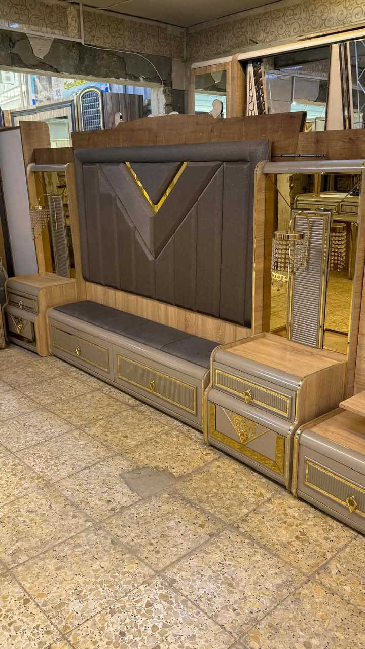 ✨ غرفة تركي 🇹🇷 اصلي صبغ حراري  11قطعة
سرير مخزن عملي
 ضهر بلوك
 قماش وتر بروف أصلي
✨ نظافة 90/💯
شد ونقل مجاني داخل بغداد
 توصيل للمحافظات بأسعار رمزية


**إذا كنت صاحب هذا الإعلان وتريد حذفه لأي سبب، رجاءا أرسل رسالة إلى الدعم الفني**