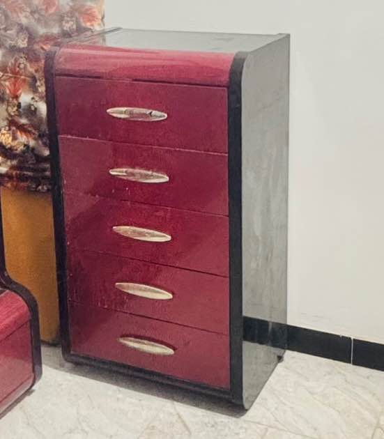 غرفه تركيه ضخمة جدا نوع الكبير نظيفه بيها اضرار بسيطه مكانها مشخاب مع مجال بسيط كد الضرر النجف, العراق


**إذا كنت صاحب هذا الإعلان وتريد حذفه لأي سبب، رجاءا أرسل رسالة إلى الدعم الفني**