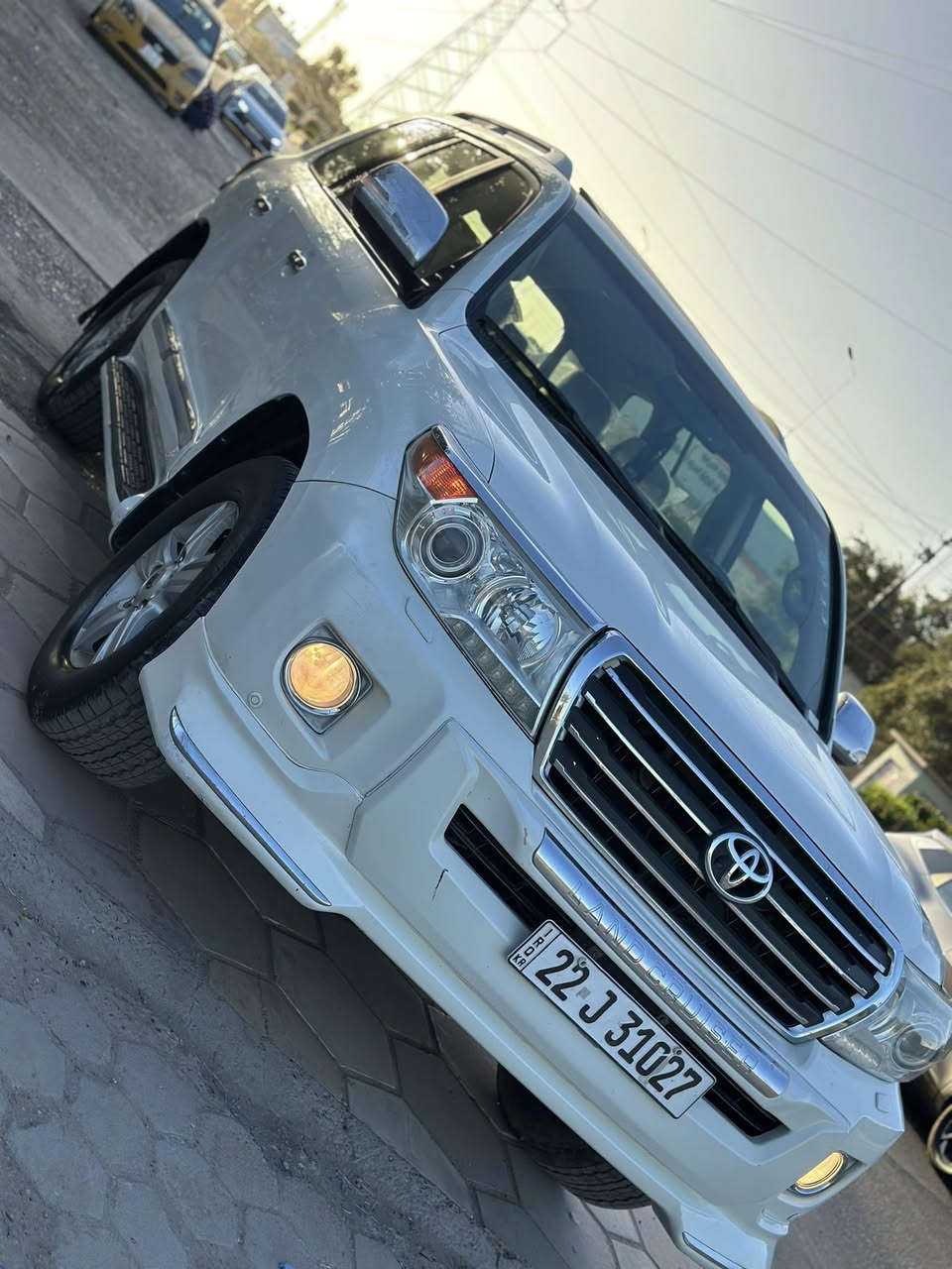 لاندكروز 2014 GX.R  مكفولة عدا الدعامية
محرك 6 سلندر ماشية 195السياره اصل بريم 
سياره فول                    
المواصفات
فتحه
مري شفط
مري قلاب
كامره خلفية
حساسات
بلوتوث
ثلاجة
ايكو
لد نهاري
تحكم استيرن
منظومة زنون
كشن  السائق كهربائي ٣ دكم
تشغيل عن بعد 
تقفيل جام
اشاير ترحيب
تخم تاير 
8 ايرباكات
ثلاث قطع تبريد
دوسات ليزريه 
زراكات لايت
📍المكان بغداد الكاظميه  
السعر375$
الستفسار ***********
