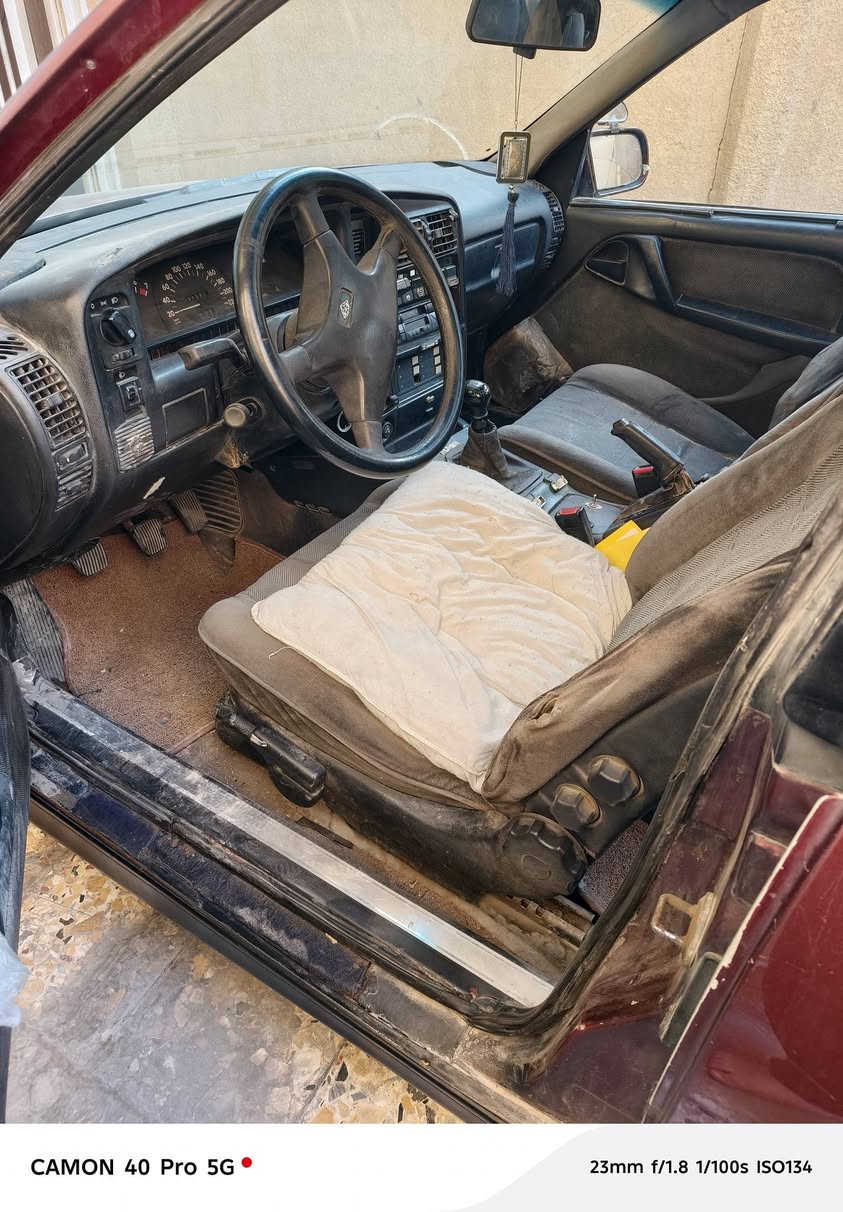 السلام عليكم ورحمه الله وبركاته من رخصه صاحب الكروب المحترم اوبل اوميكا موديل 93 رقم بغداد دولي 
محرك 2000 كير عادي 
صدر جديد امامي والخلفي
تحويل مباشر سنوية الى 2030 
السيارة جاهزه ما بيها اي نقص شغل واطلع وين ما تريد ماتصرف عليه الف
السعر 35
العنوان بغداد البياع الرافدين 
رقم تلفون ***********
