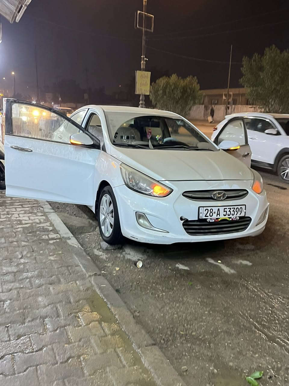 سلام عليكم   سياره اكسنت موديل 2015 سياره فول موصفات فتحه تحكم سترين سياره كفاله عامه من مكينا وكير وتبريد وكشرته سنويه ل 2030 سياره خير من الله مال جاي مكينا 1400 سعر 95 وبيه مجال قليل رقم***********
