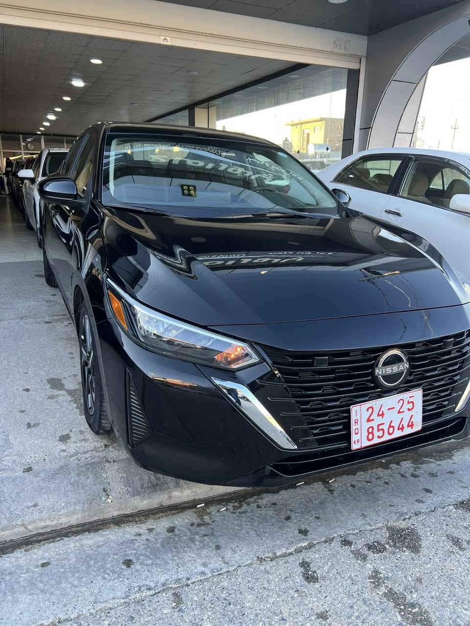 نيسان سنترا  2025.   SV
مواصفات SV المعروفه 

شاشه كبيره 

رادار امامي خلفي 

خط مسار 

كامره خلفي 

تحكمات ستيرن فول 

لون اسود 

ماشيه 18000 ميل 

ضرر السياره قطعه وحده فقط بونيد 

ايرباك ستيرن وتكمه راجع شريكه 

سياره بدون رقم تترقم شمالي فقط مده الرقم شهرين 

مكان السياره دهوك 

واتساب ***********

السعر 140 ومجال 

صور الضرر موجود بلمنشور
