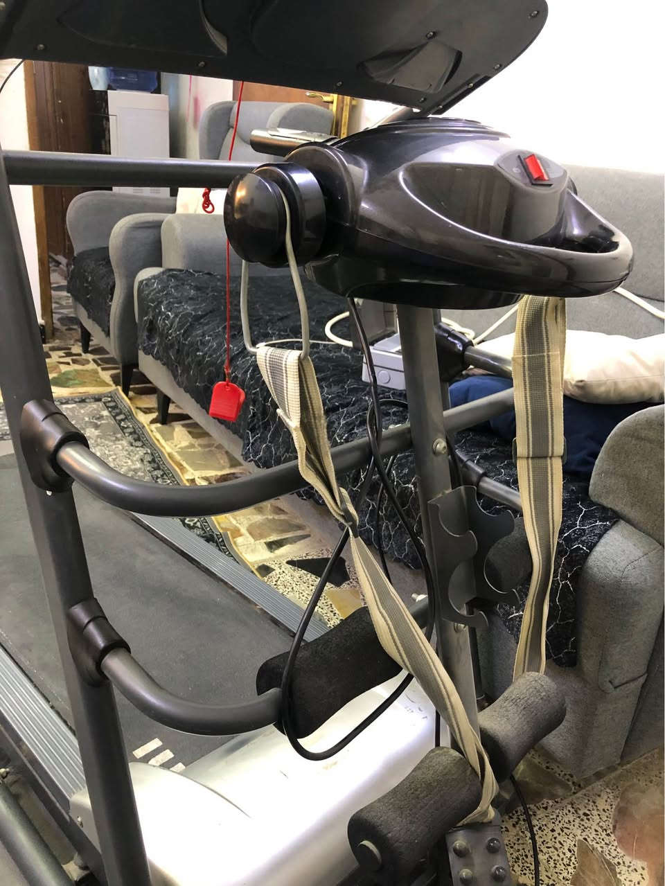 جهاز جري  يتحمل  وزن 120 
السعر 100 الف
مكاني بغداد 
*********** بغداد, العراق
