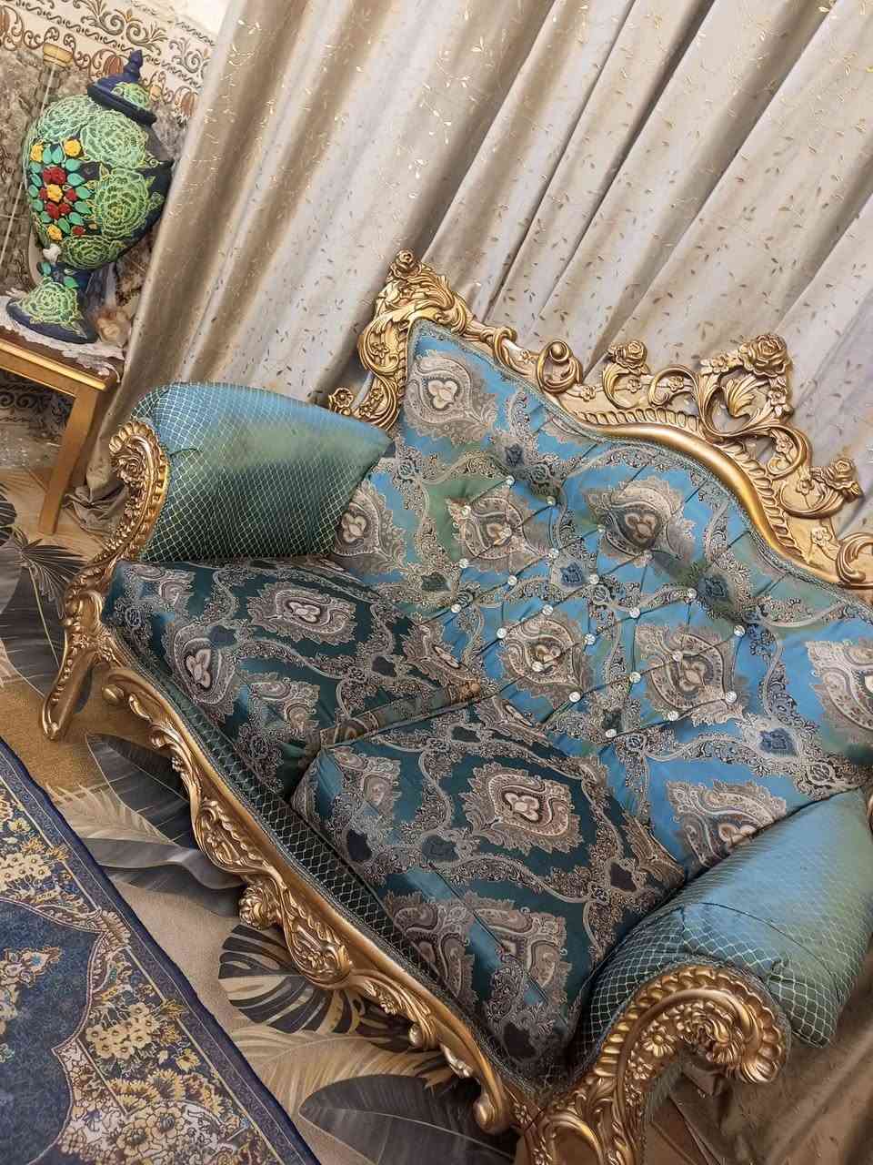 عندي تخم ونص يعني 15مقعد ابيع نص او كامل زان ايراني مكاني مشتل شارع لمطبك مستعجل على لبيع لسعر لكلي 500لشراي يتصل *********** بغداد, العراق
