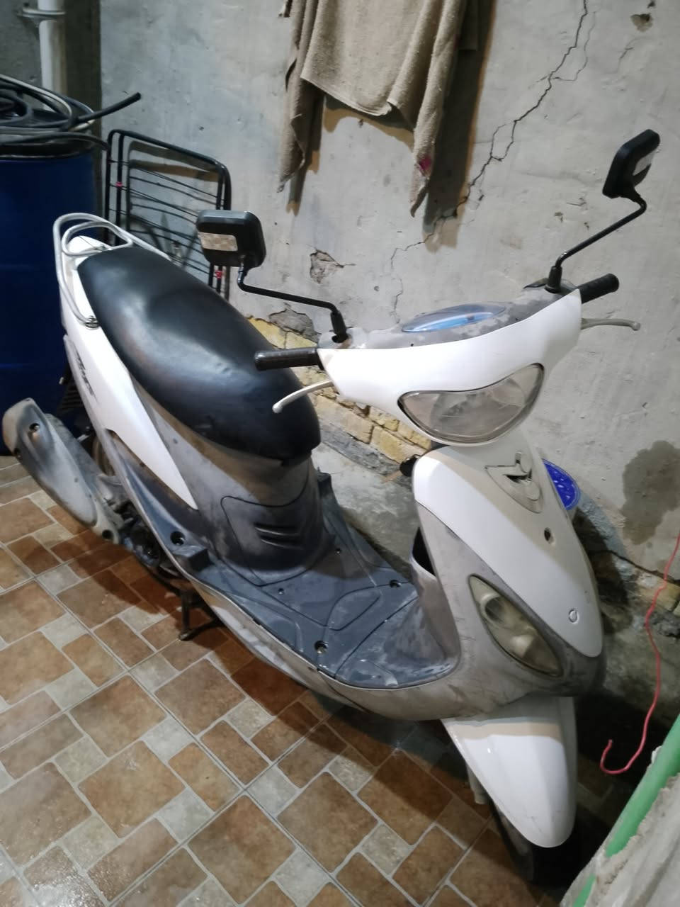 سلام وعليكم دراجه ماكس للبيع نضيفه او حلوه دراجه مالت حاويه ختم وحد سعر الدراجه 650 العنوان بابل شارع 80قرب مدينت العاب***********
