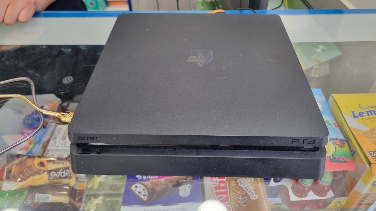 السلام عليكم
بلي 4 سلم  اونلاين كامل ملحقات   مفتوح   للتنظيف  فقط  سعره 160 

#بلي #بلايستيشن #صيانة #العاب


**إذا كنت صاحب هذا الإعلان وتريد حذفه لأي سبب، رجاءا أرسل رسالة إلى الدعم الفني**